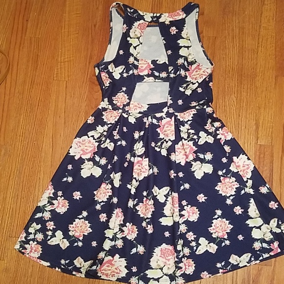 DONATED - Picture 3 of 5